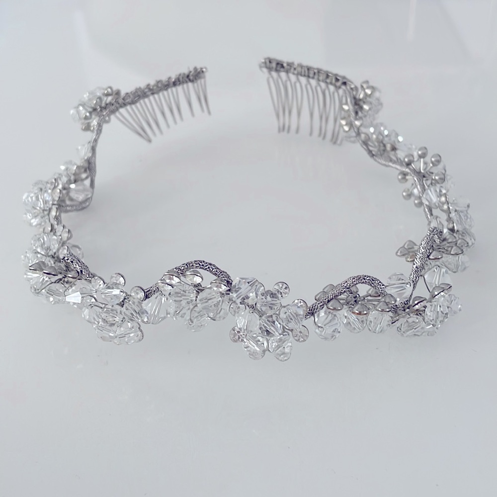 Austrian crystal headpiece with combs